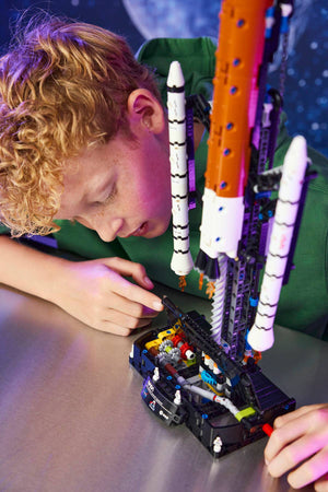 LEGO Technic Nasa Artemis Space Launch System Rocket για 9+ Ετών 632τμχ (42221)
