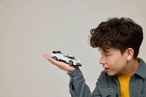 LEGO Speed Champions Bugatti Centodieci Hyper Sports Car για 9+ Ετών 291τμχ (77240)