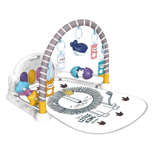 Γυμναστήριο Piano Lion Bebe Stars με κρεμαστά παιχνίδια και στρώμα με λιοντάρι σε λευκό φόντο